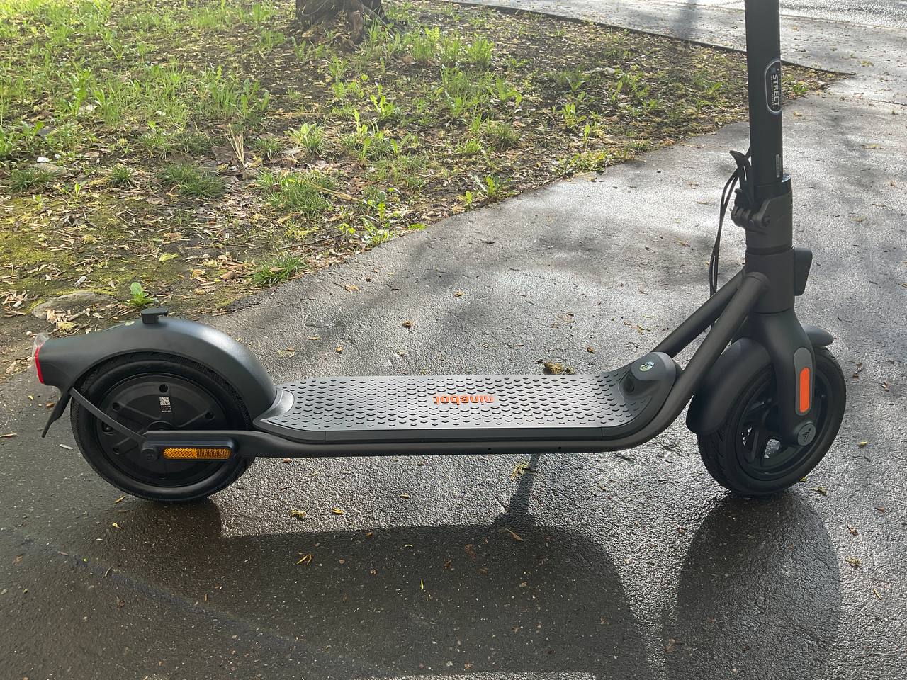 Электросамокат Ninebot Kickscooter F2 - купить по цене 46 900 ₽ руб. в  интернет-магазине Электрострит-Щелково